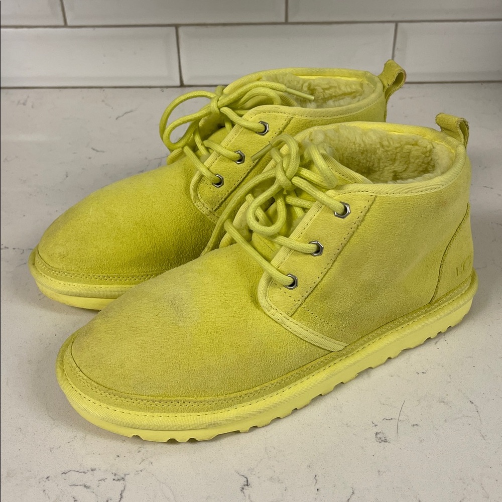 UGG Neumel Boot Pearfect (Women's) Size 9